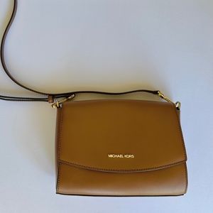 Michael Kors Ellis Crossbody
